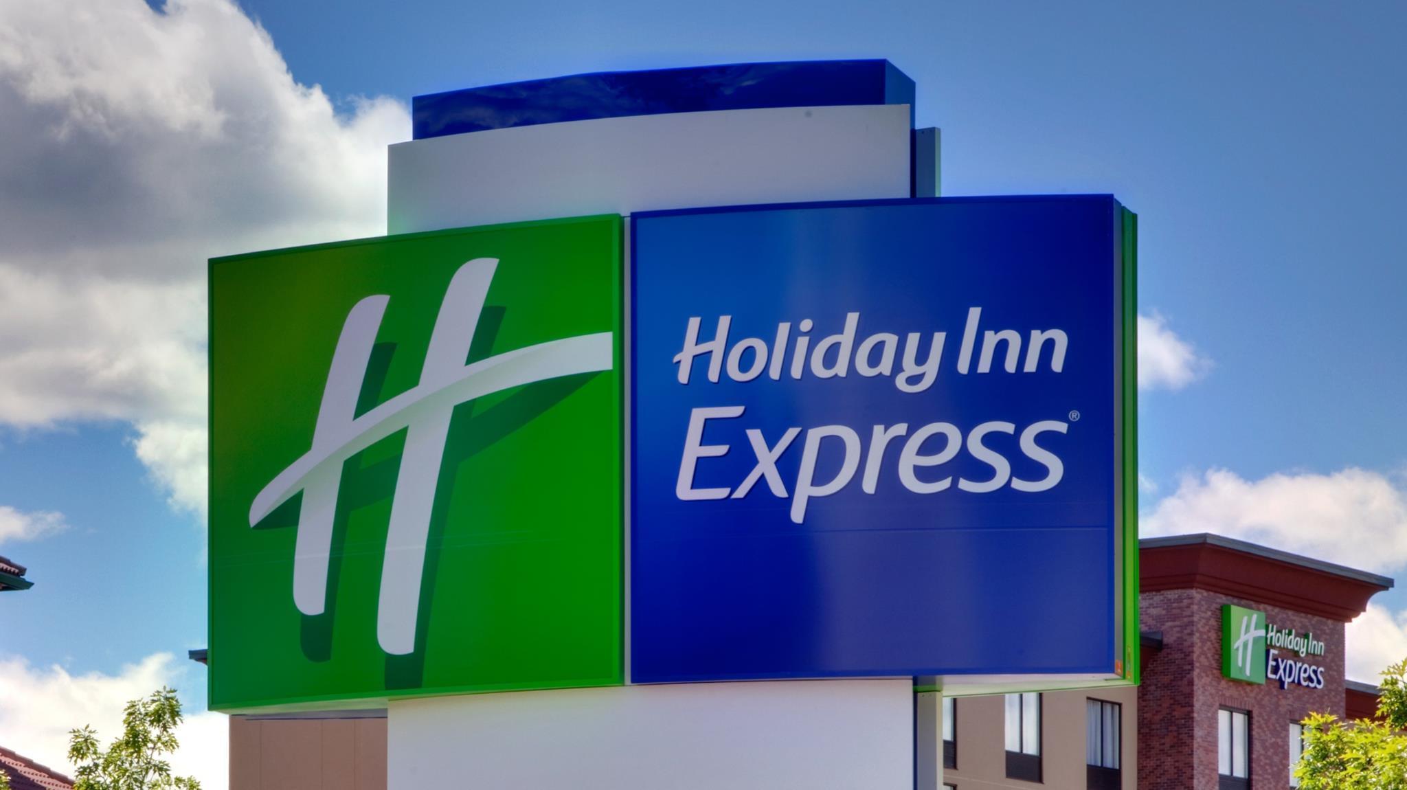 Holiday Inn Express & Suites - Cincinnati Ne - Red Bank Road By Ihg Exterior foto